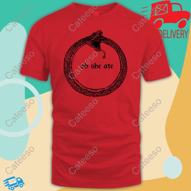 Snake Oh She Ate Tee